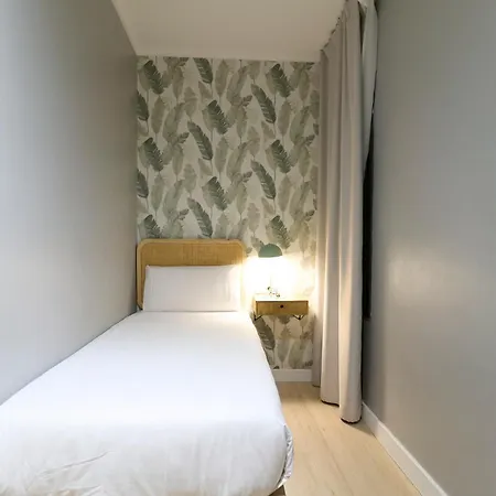Fira Apartments By Gaiarooms-3