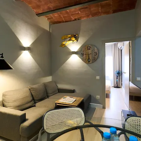 Fira Apartments By Gaiarooms-3